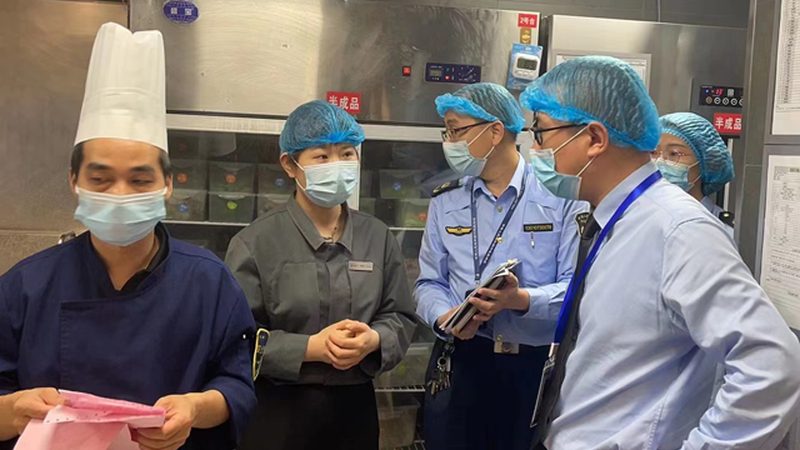 蜜饯果干礼盒：从选材到包装，揭秘健康零食的诞生奥秘