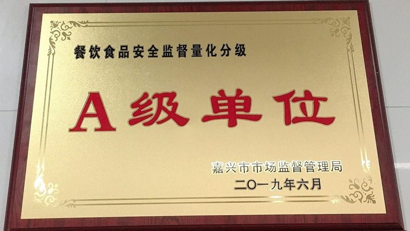 手工糖果与机器糖果：工艺与品质的较量
